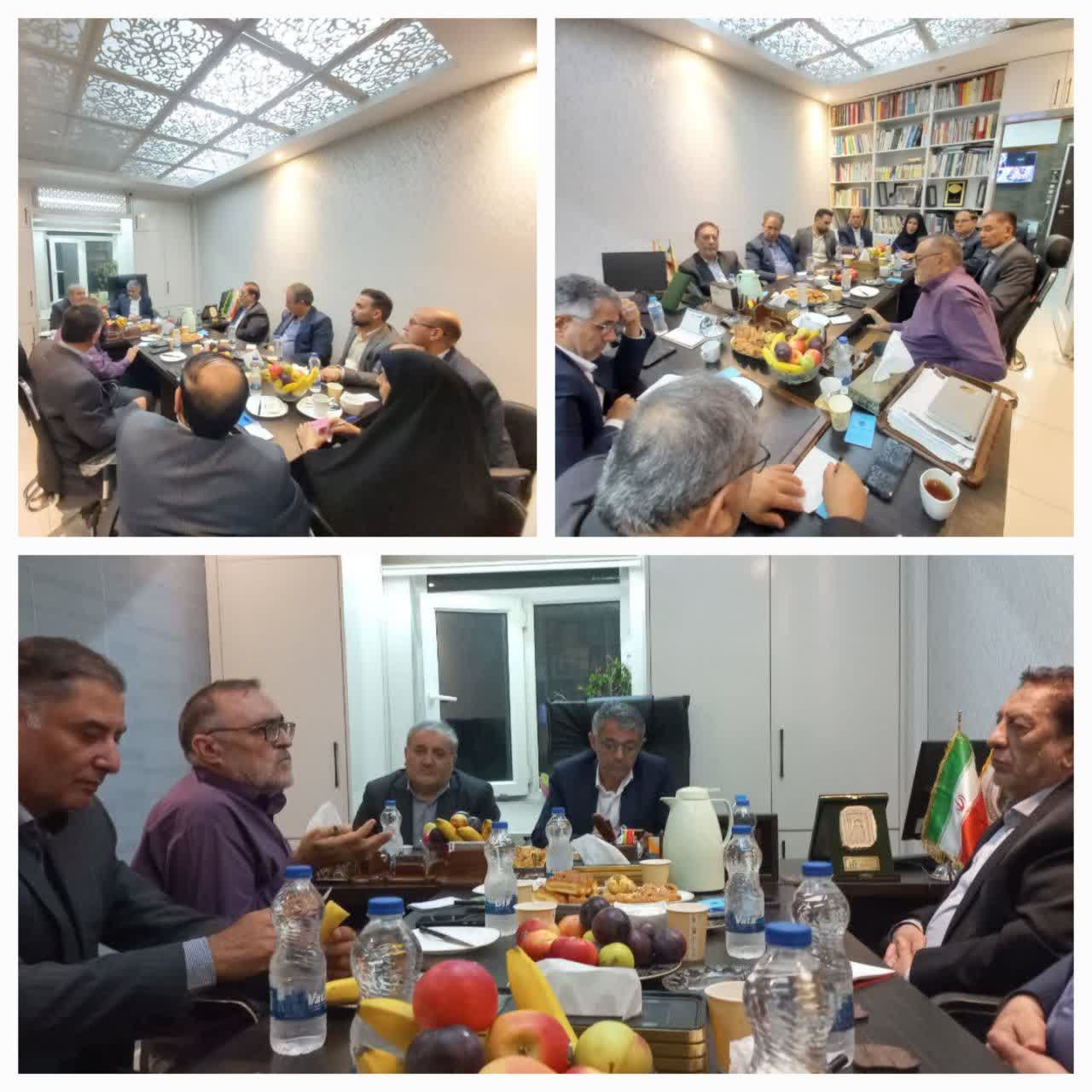 نشست جانبازان اردبیل با عضو هیأت رئیسه مجلس؛ از بیان دغدغه‌ها تا ارائه راهکار