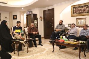 دیدار با  خانواده شهید حاتمی 